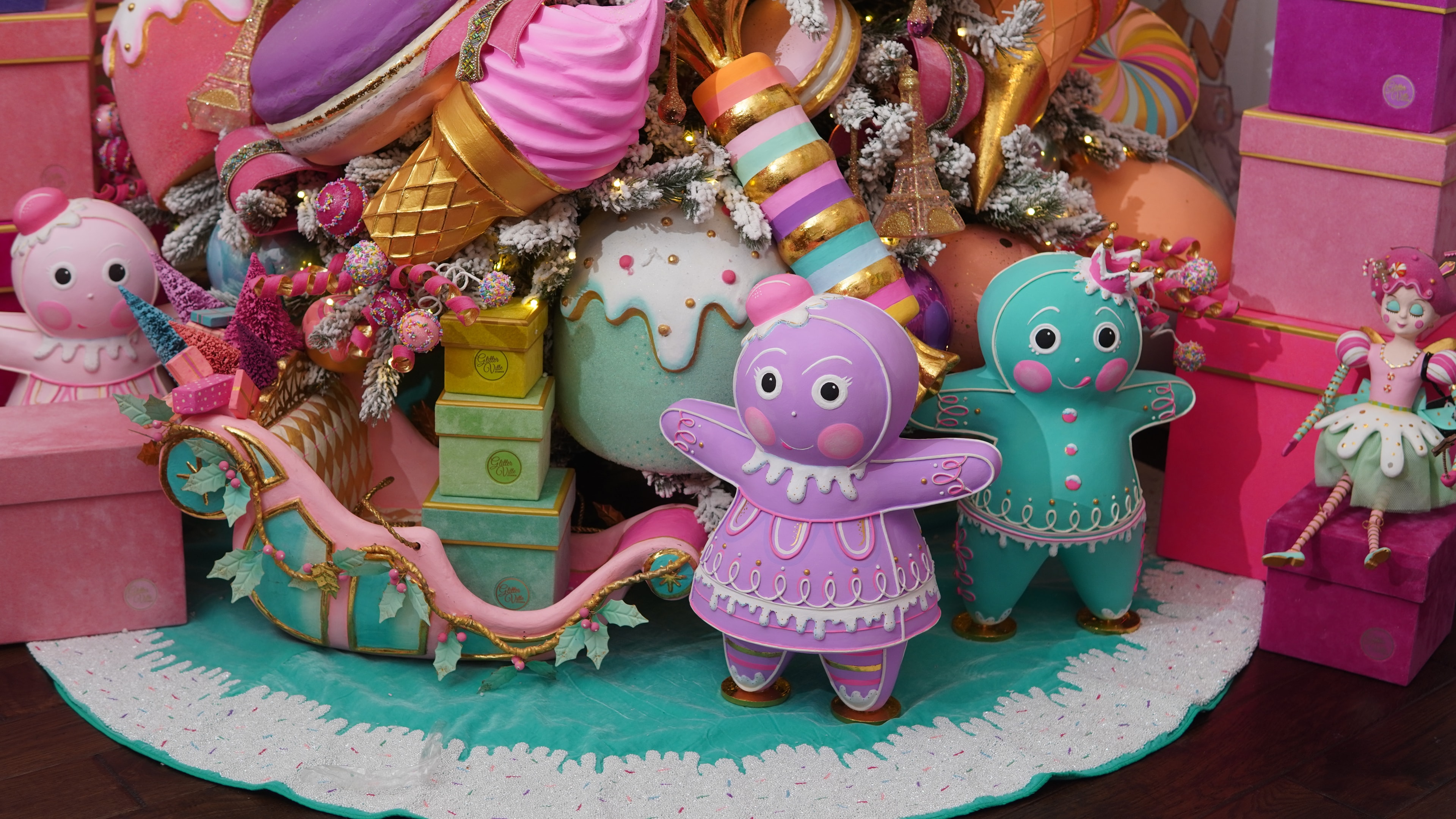 Sweet Trees — gingerbread character and base detail